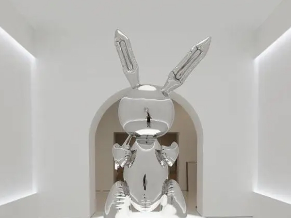 兔子雕塑制作中的天价明星兔！